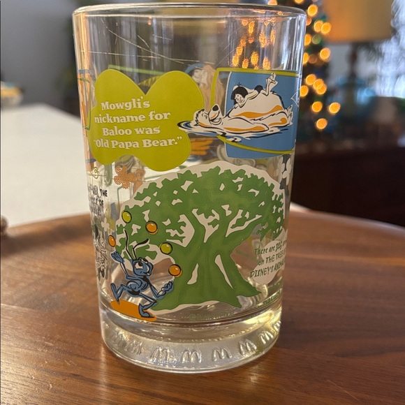 2002 Disney Glass - Picture 4 of 13